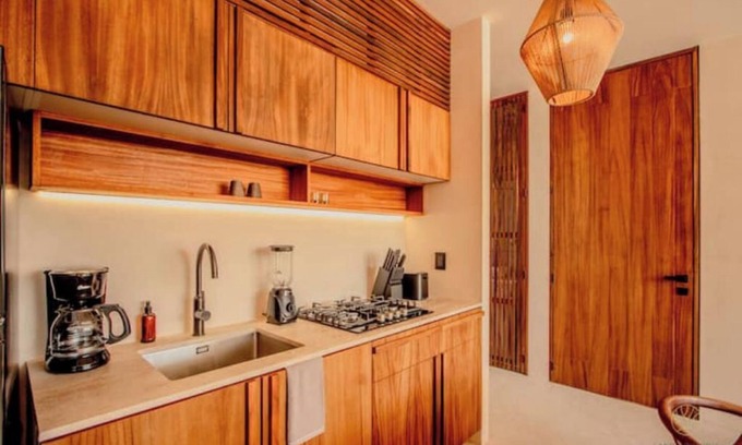 La Veleta Apartment | Great Location Veleta roof w/private rooftop pool