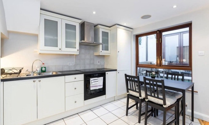Portobello House | GREAT NEIGHBORHOOD SUPER 2 bed COTTAGE SUIT FAMILY