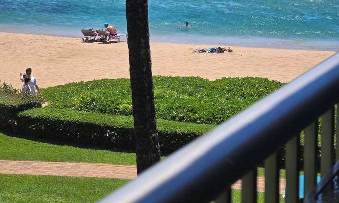 Kaanapali Condo | Great Ocean View #357 1-bedroom 2-bath at The Whaler SPECIAL PRICING BOOK NOW!