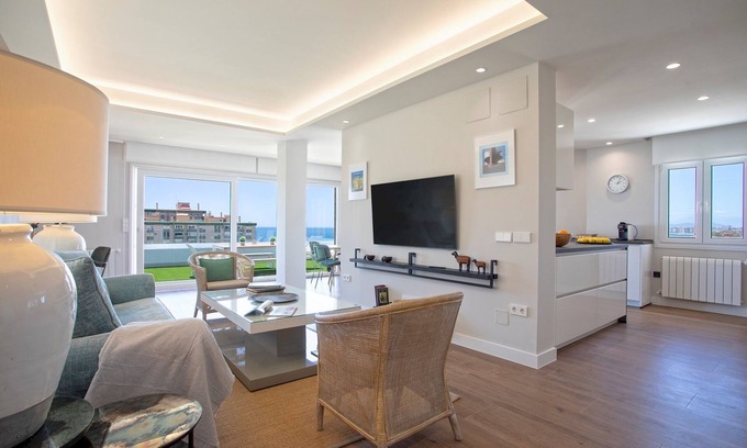 El Palo Apartment | Great penthouse next to the beach. Elcano Terrace