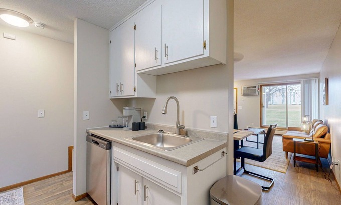 Fridley Apartment | Great Place for Nurses/Traveling Medical Employees