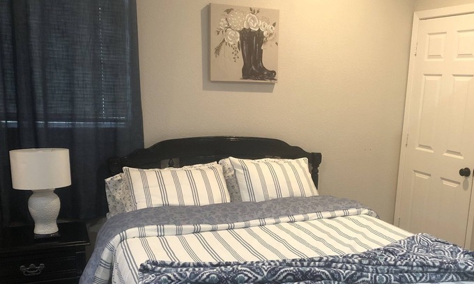 Kilgore Apartment | Great place to stay for work or relaxation!