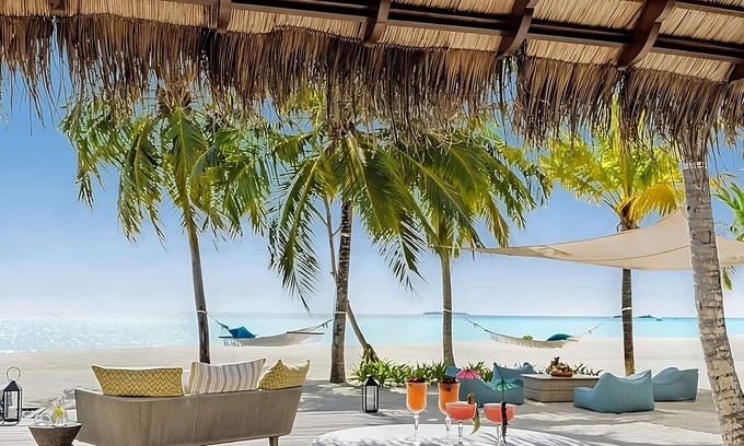 Reethi Rah House | Great Relaxing Overnight Stay! Beach View w/Private Pool and Indoor Spa Tub!