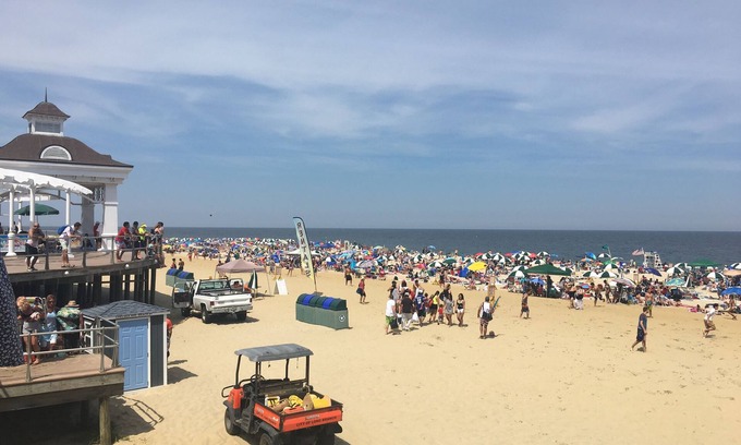 Long Branch House | Great room near pier village