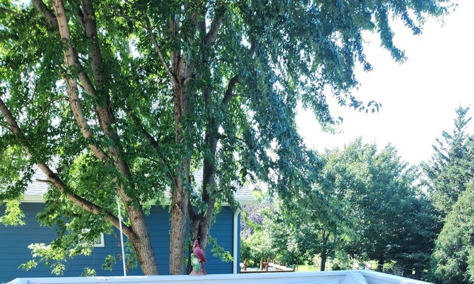 Loretto House | Great small town living just 15 minutes to shopping mall