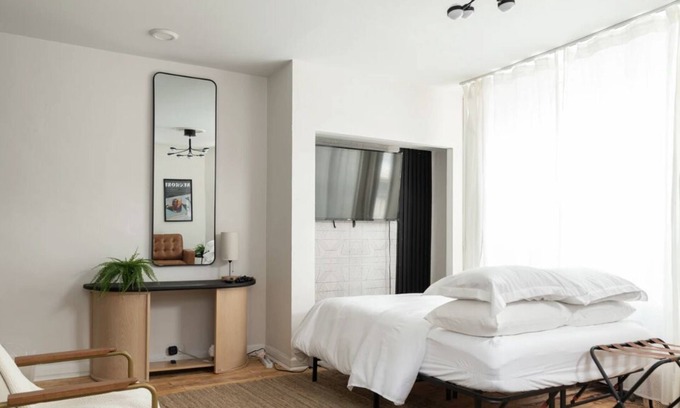 Point Breeze Apartment | Great Stuido Apartment