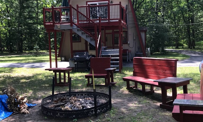 Wellston House | Great vacation home near Tippy Dam, in the Manistee National forest