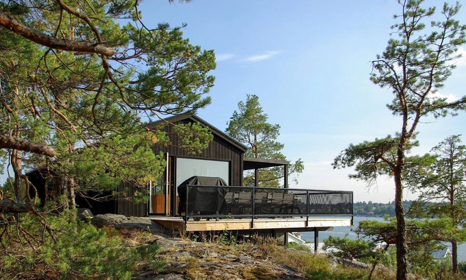 Vastervik House | Great vacation home with panoramic views, in charming location by the sea.