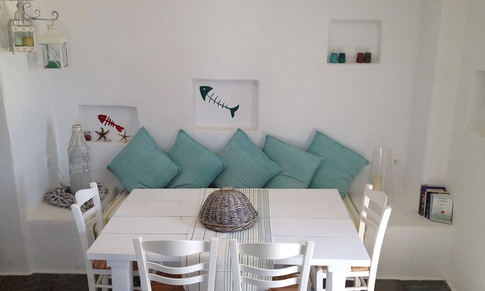 Paros Apartment | Great Views Cozy apartment for 4