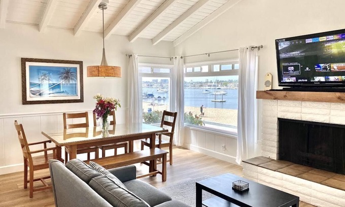 Balboa Peninsula House | Great views Newport peninsula. nSeptember Promo! 345/night.