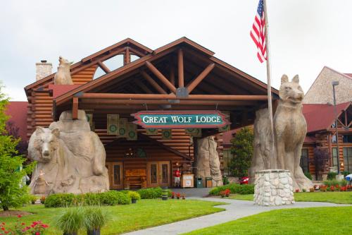 Williamsburg Cabin | Great Wolf Lodge Williamsburg