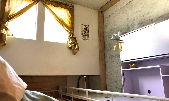 Renton House | Greater Seattle Renton Townhouse Artwork Learn Jesus Christ R Duplex Room