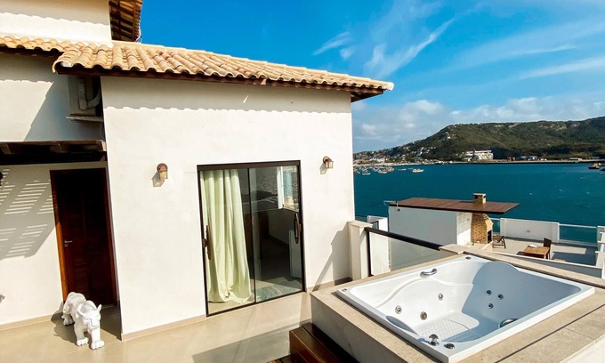 Sao Vicente de Paula House | Greek style Mediterranean house