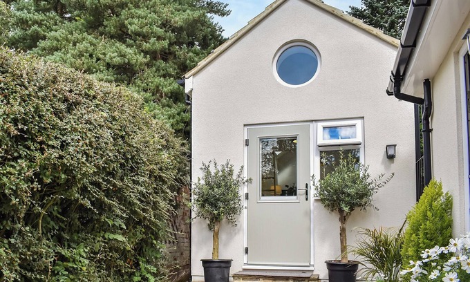Brearton Cottage | Green Acres is a wonderful romantic Yorkshire retreat, perfect for couples.