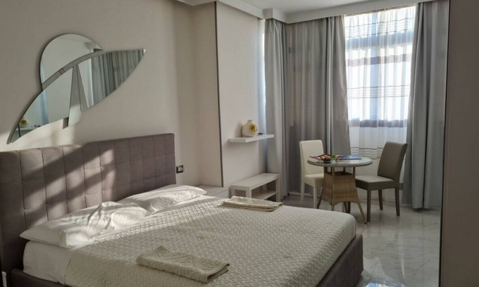 Cagliari Apartment | Green asparagine