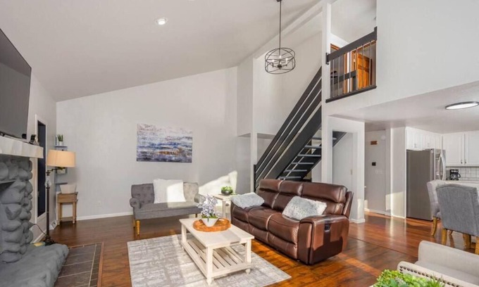 Green Bay Condo | Green Bay Cozy Home
