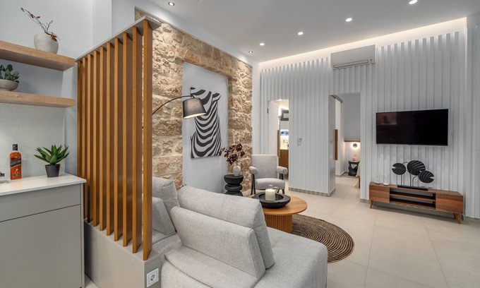 Piraeus Apartment | Green & Blue Suites: Portside Luxe Suite (A/C, 300Mbps Wi-Fi)