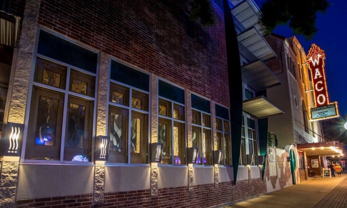 Brazos Apartment | Green Door Lofts-Tuna Loft, Silos/Downtown