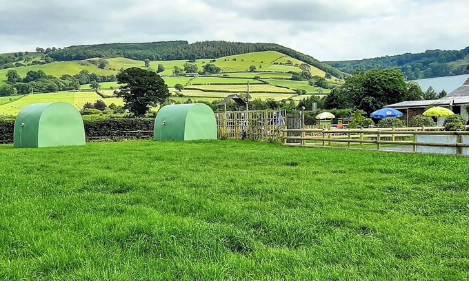 Kingswood Cabin | Green Dragon and Kitchen Pod - Sleeps 2 & Parking