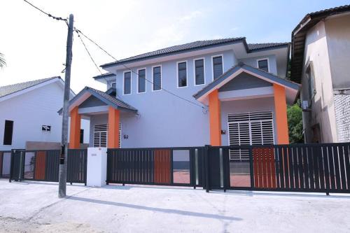 Kampung Telaga Nibong Villa | Green Dream Homestay 3 Kota Bharu 3 Aircond Room With Wifi & Netflix