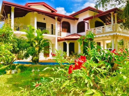 Dambulla Hotel | Green Edge Residences