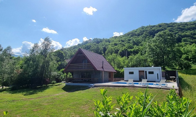 Bihac Cottage | Green Garden Lohovo - Green paradise in Bihać