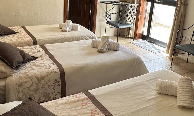 Swieqi House | Green Grove Guest house