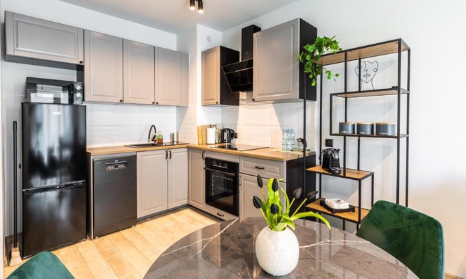 Sosnowiec Apartment | Green Harmony Apartment