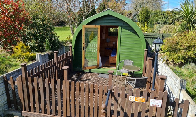 Boston Apartment | Green Haven Glamping Pod, Wren