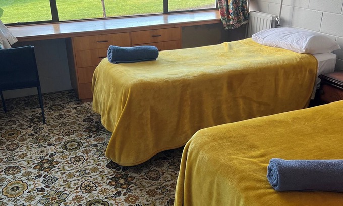 Temuka House | Green Hayes Estate Rentals- Magnolia House Room 3