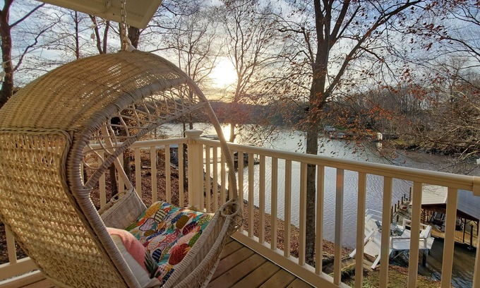 Sherrills Ford House | Green Heron Cottage