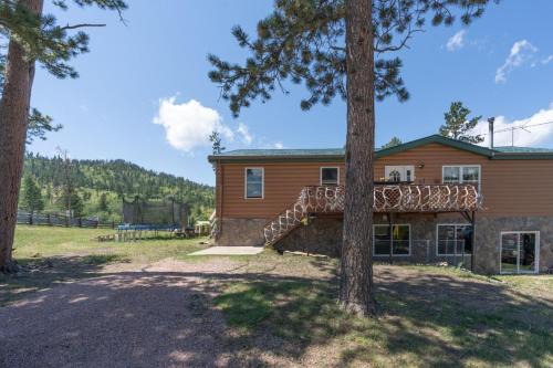 Hill City House | Green Mountain Lodge