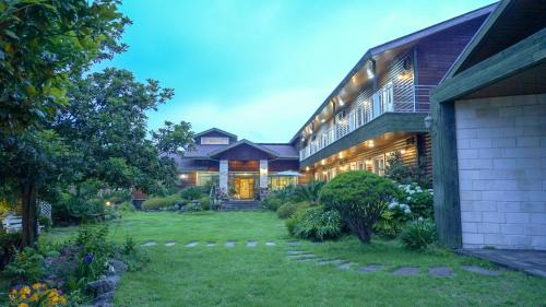 Seongsan House | Green Narae Pension