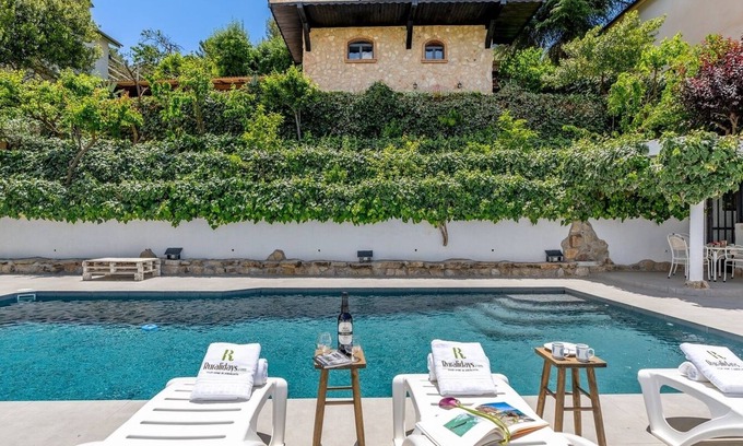 La Zubia Villa | Green Peaks Country House La Zubia by Ruralidays