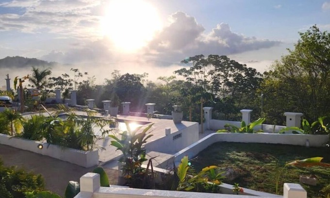 Montego Bay Cabin | Green Plantain Cabin