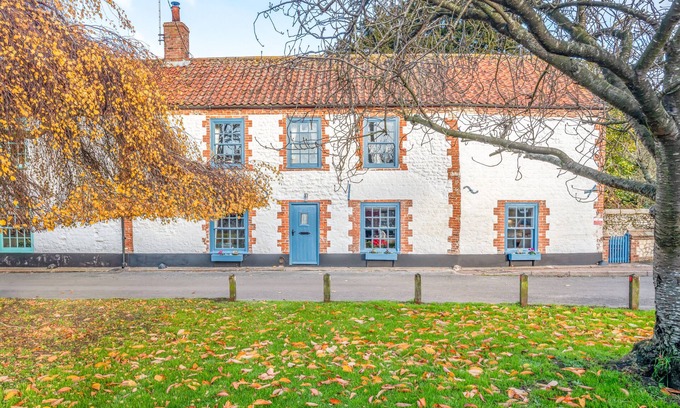 Thornham House | Green Side Cottage - Three Bedroom House, Sleeps 6