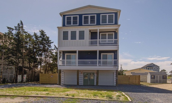Milford House | Green Street Coastal Retreat