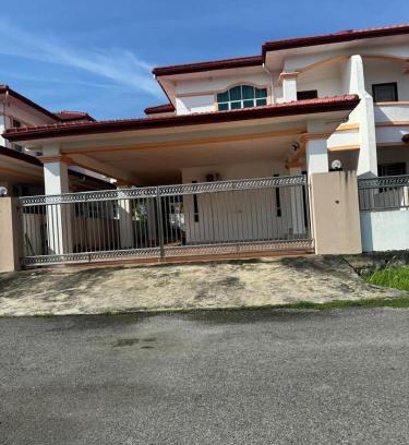 Miri House | Green Tree Homestay