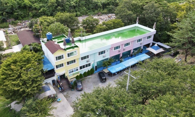 Sancheong House | Green Valley