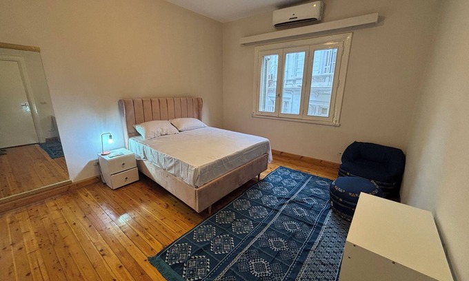 Qasr an-Nil Apartment | Green View Room Cozy Stay in the Heart of Cairo Nile View