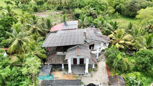 Galgamuwa Hotel | Green Villa Tramothi Houses By ARUCNA
