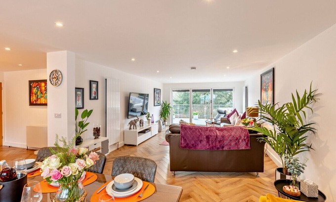Chittlehampton House | Greenacres - Three Bedroom House, Sleeps 6