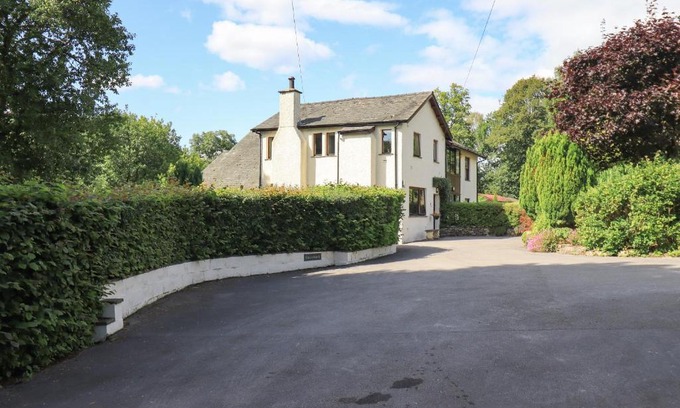 Crosthwaite House | Greenbank Cottage
