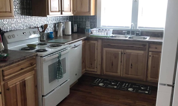 Alderson House | Greenbrier River Country Retreat