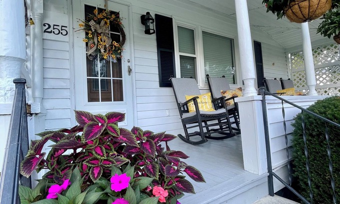 Renick House | Greenbrier River Trailside Retreat