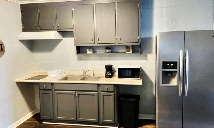 Newport News Hotel | Greenhill Boutique Suites
