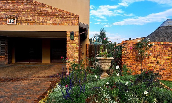 Boksburg Apartment | Greenhouse