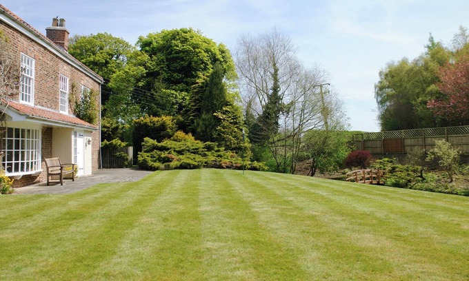 Pocklington Cottage | Greenlands Farmhouse