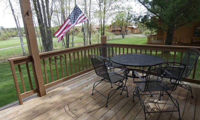 Mancelona Condo | Greenside at Schuss Mountain