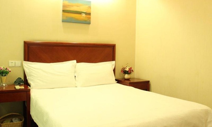 Yizheng Hotel | GreenTree Inn Jiangsu Yangzhou Yizheng East Zhenzhou Road Express Hotel